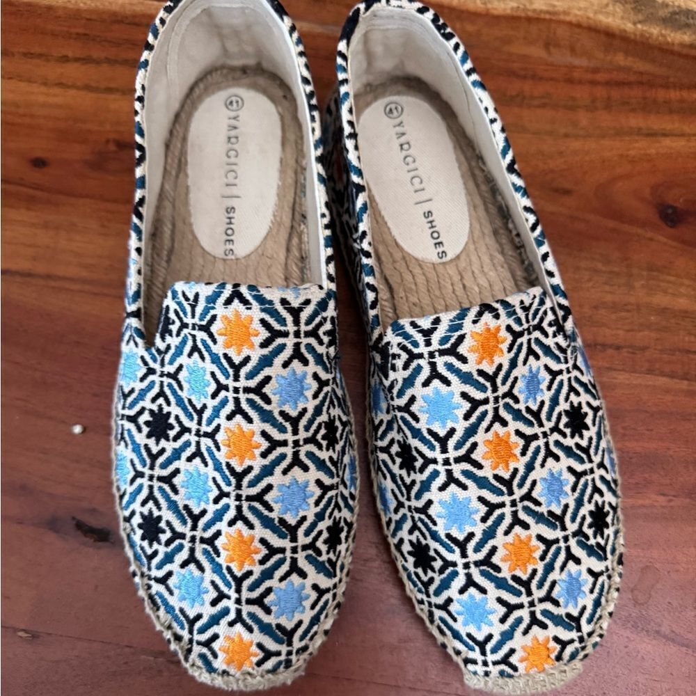 Yargici canvas embroidered espadrilles flats nwot sz 41/10